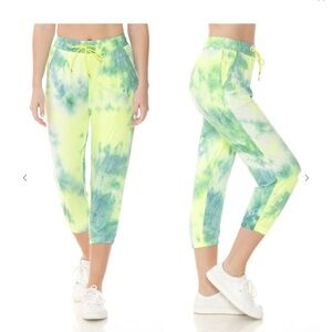 NWT Buttery Soft Tie Dye Capri Jogger in Lime Mix